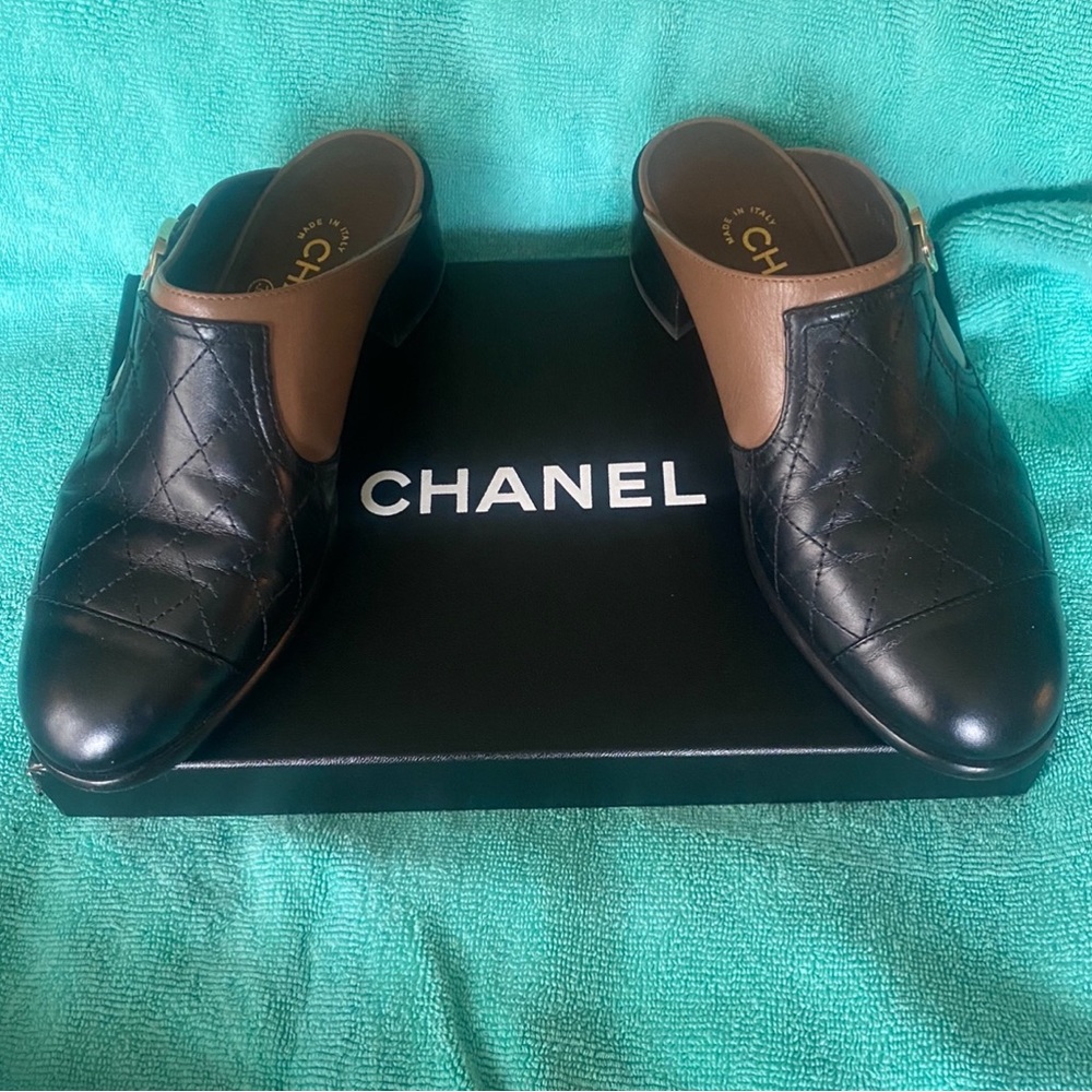 Chanel clogs size 38 new